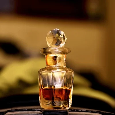 antique-glass-bottle-filled-indian-600nw-1739233994 antique-glass-bottle-filled-indian-600nw-1739233994